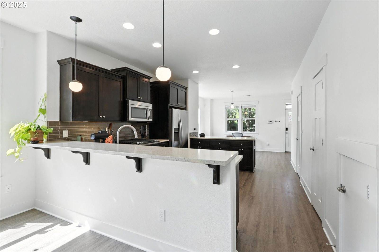 18 NE Cook St, Portland, OR 97212