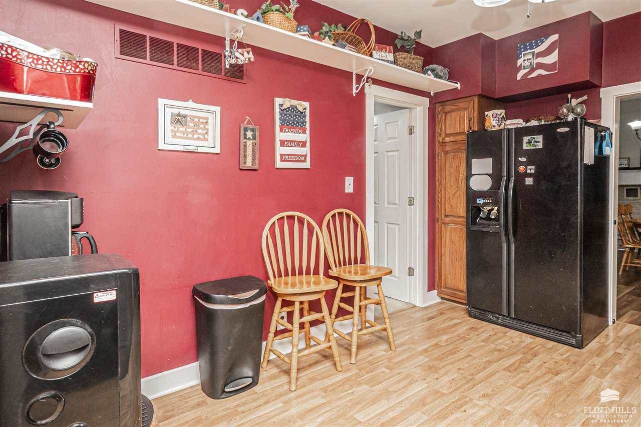 205 East 4th Street, Solomon, KS 67480