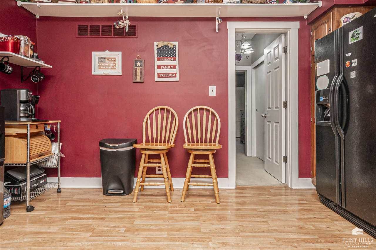 205 East 4th Street, Solomon, KS 67480