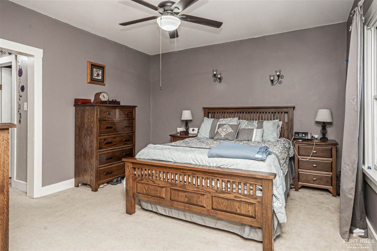 205 East 4th Street, Solomon, KS 67480