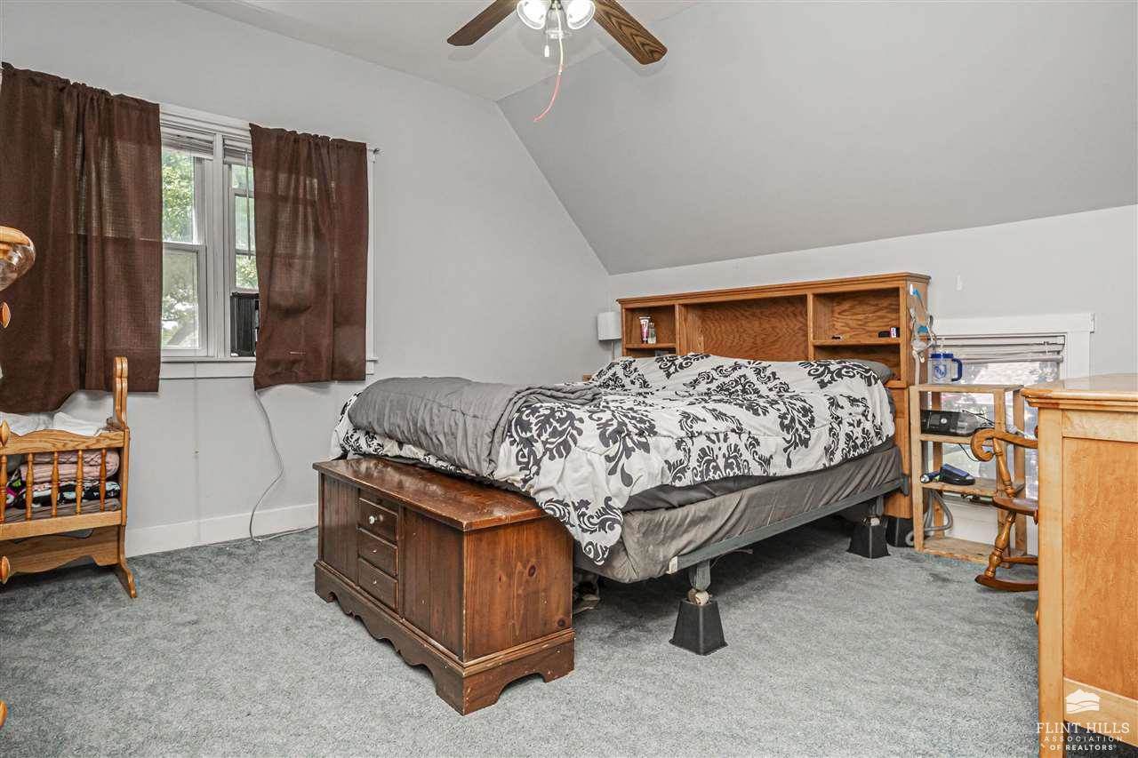 205 East 4th Street, Solomon, KS 67480