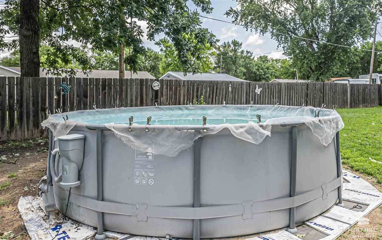 205 East 4th Street, Solomon, KS 67480