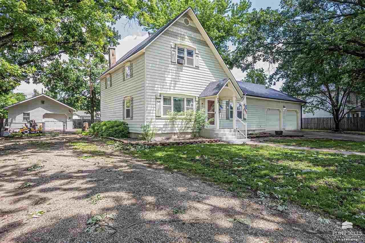 205 East 4th Street, Solomon, KS 67480