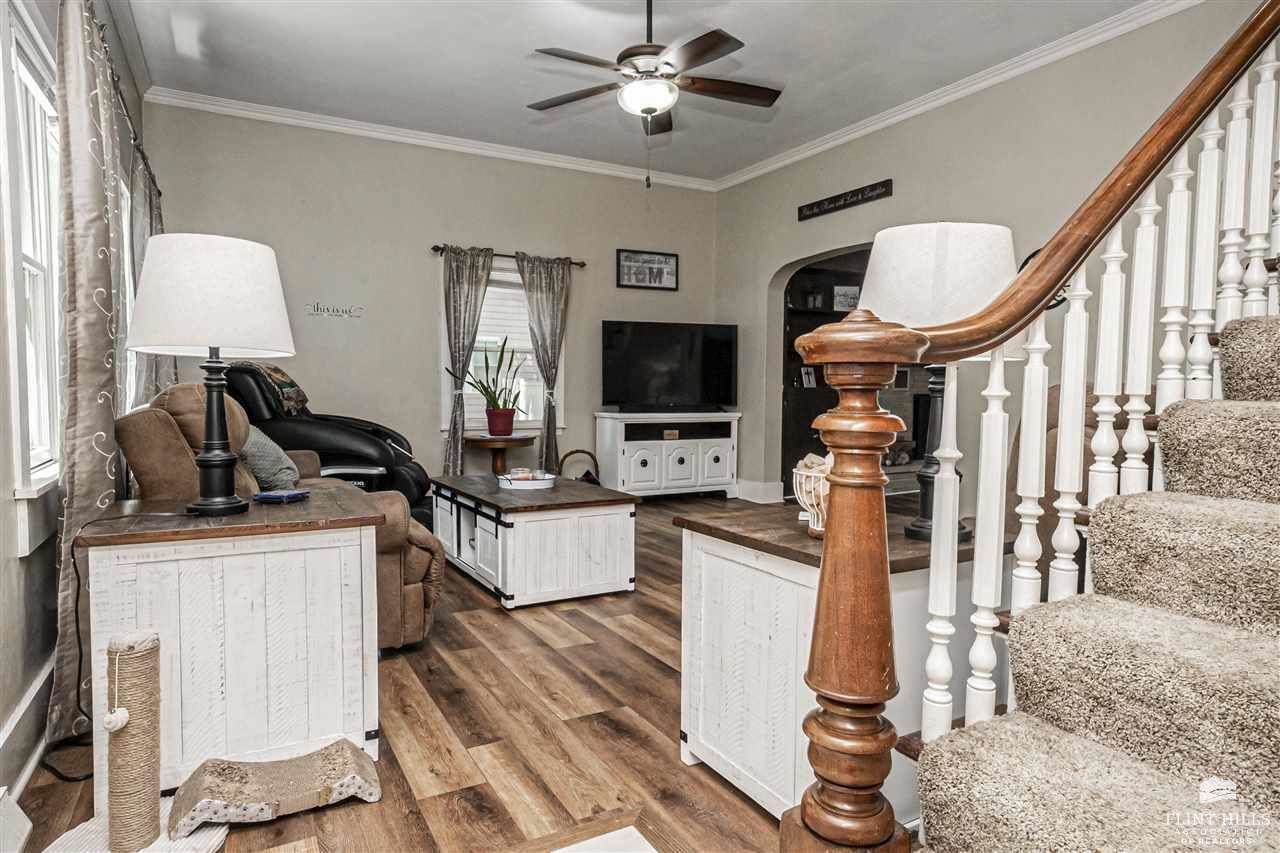 205 East 4th Street, Solomon, KS 67480