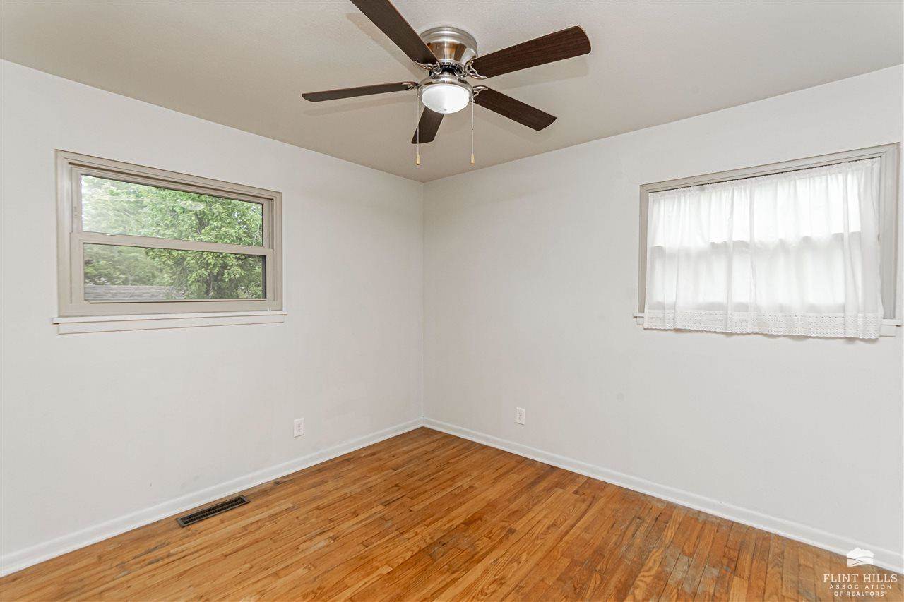 2004 Strong Avenue, Manhattan, KS 66502