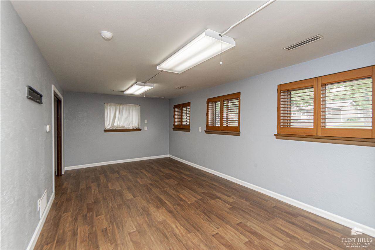 2004 Strong Avenue, Manhattan, KS 66502