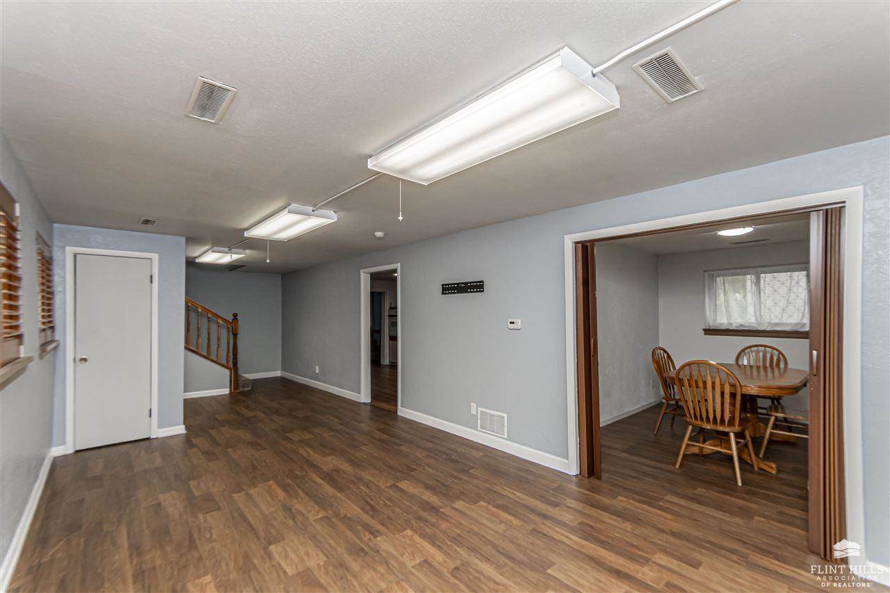 2004 Strong Avenue, Manhattan, KS 66502