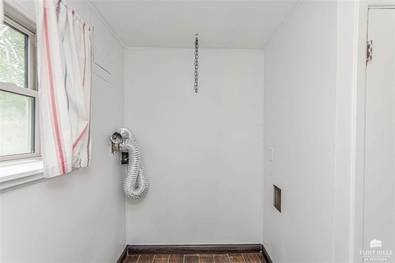 2004 Strong Avenue, Manhattan, KS 66502