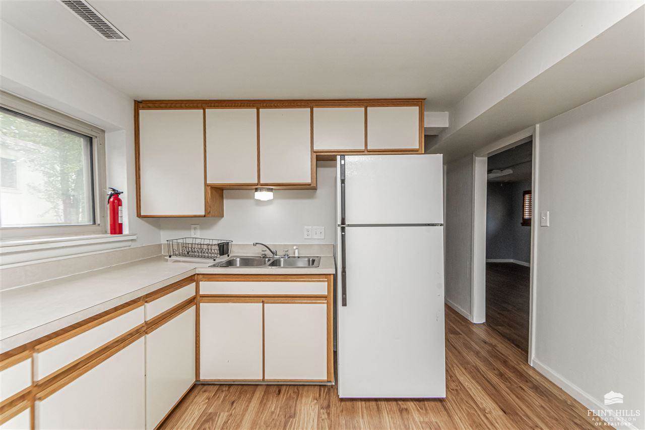 2004 Strong Avenue, Manhattan, KS 66502