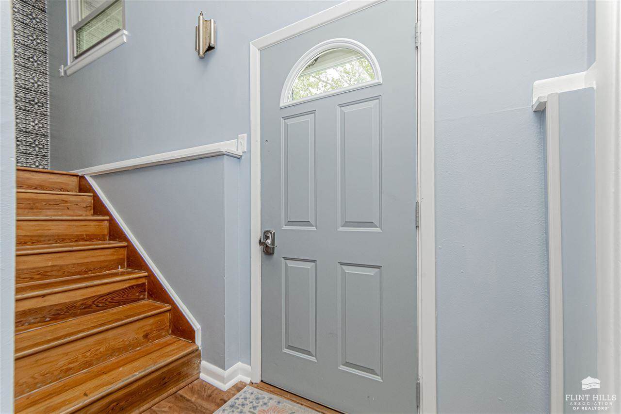 2004 Strong Avenue, Manhattan, KS 66502