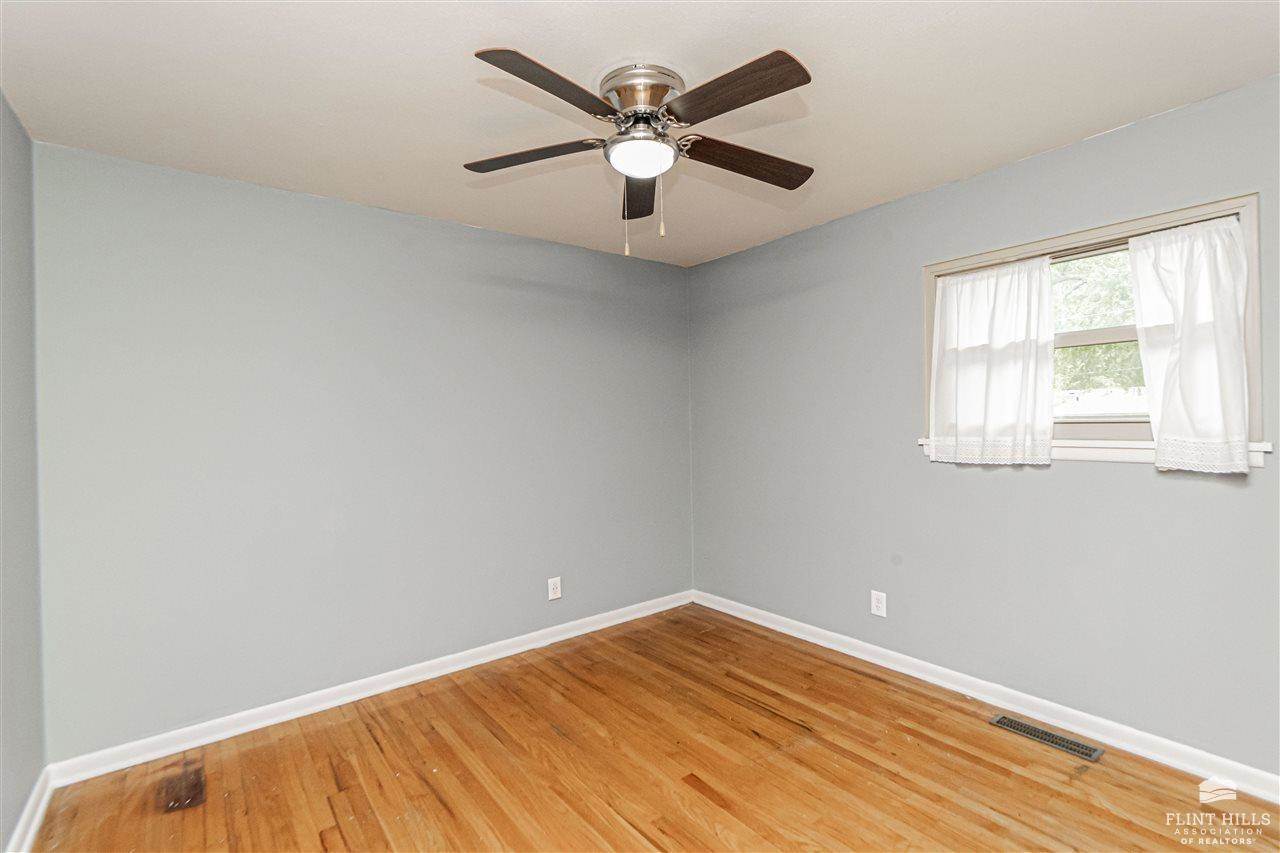 2004 Strong Avenue, Manhattan, KS 66502