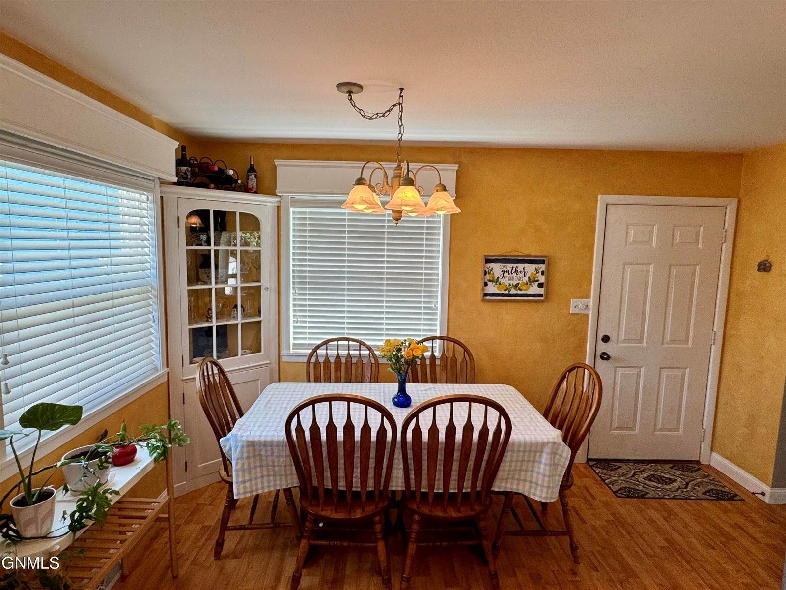 103 Cherokee Avenue, Bismarck, ND 58501