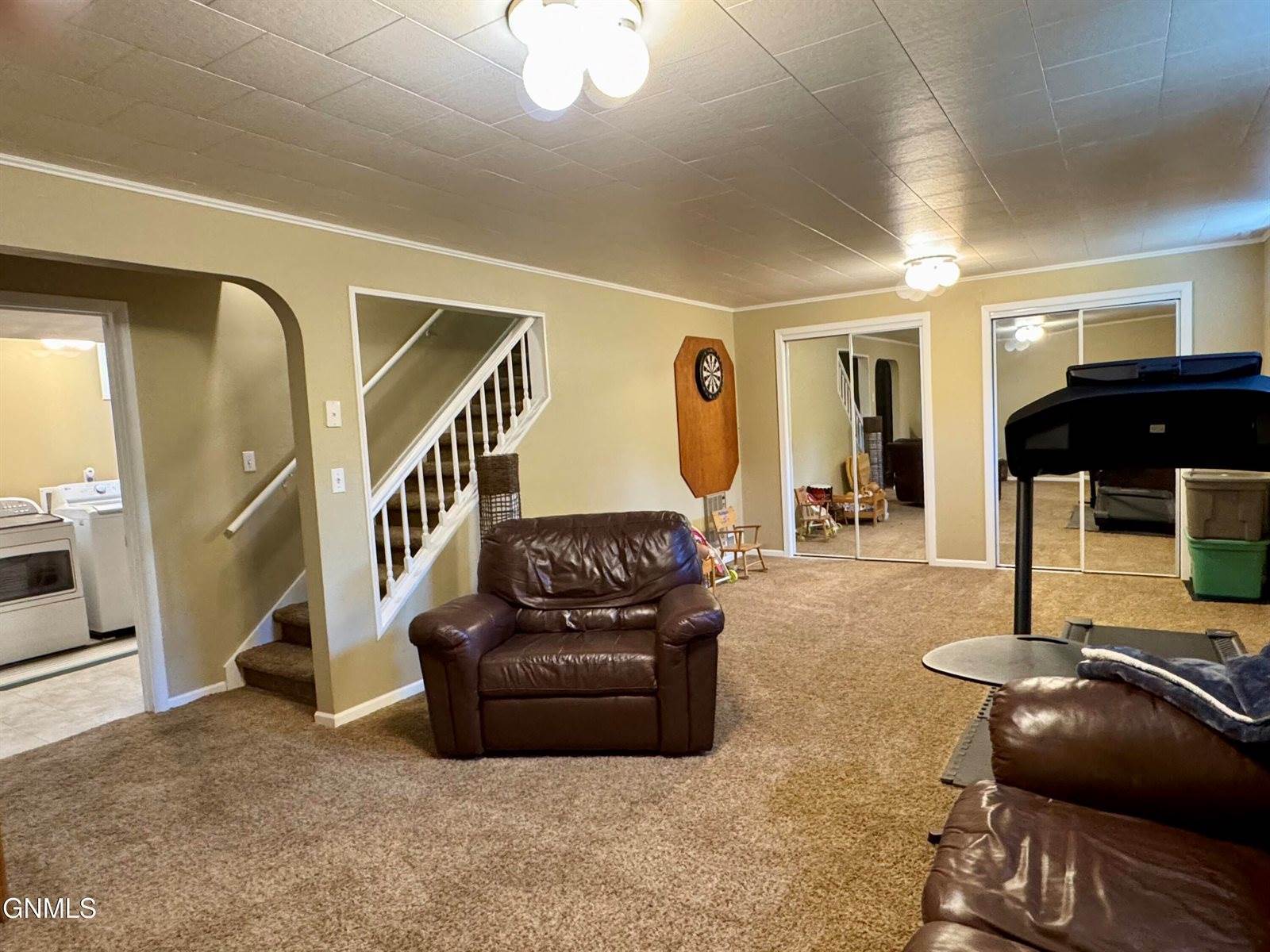 103 Cherokee Avenue, Bismarck, ND 58501