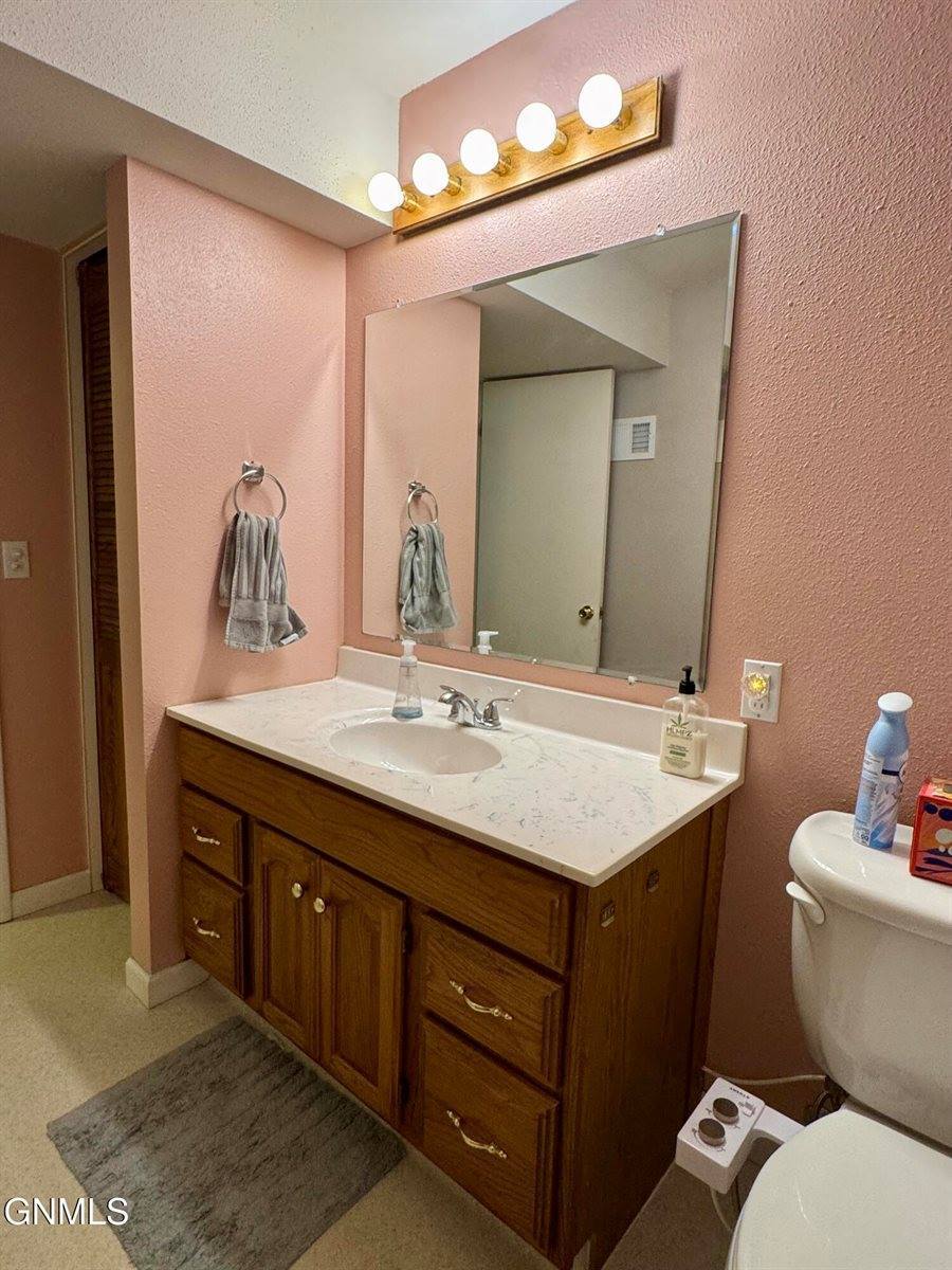 103 Cherokee Avenue, Bismarck, ND 58501