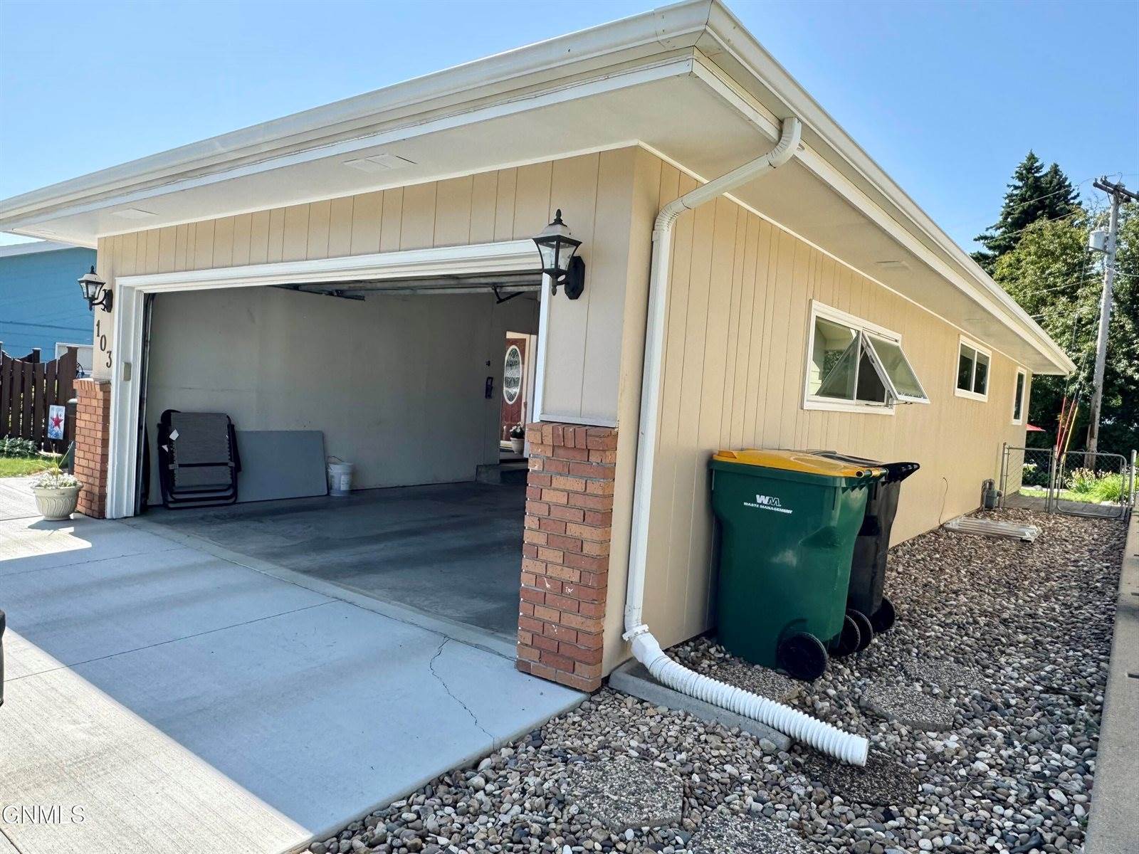 103 Cherokee Avenue, Bismarck, ND 58501