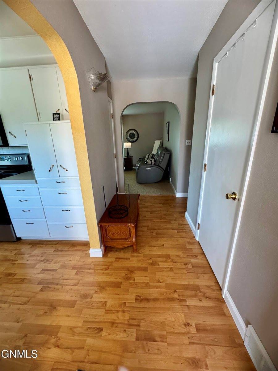 103 Cherokee Avenue, Bismarck, ND 58501