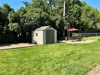 103 Cherokee Avenue, Bismarck, ND 58501