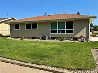 103 Cherokee Avenue, Bismarck, ND 58501