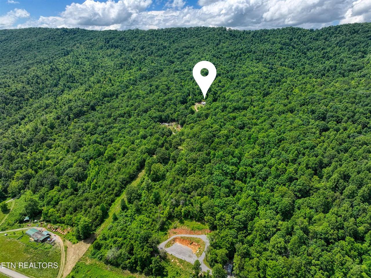 5271 Vardy Blackwater Rd, Sneedville, TN 37869