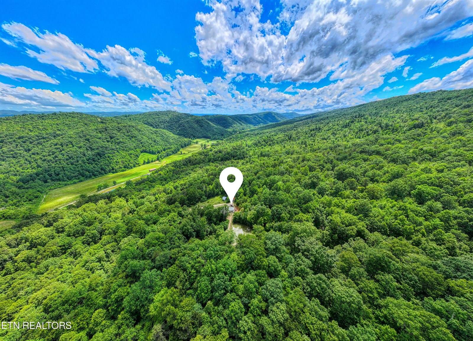 5271 Vardy Blackwater Rd, Sneedville, TN 37869