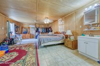 5271 Vardy Blackwater Rd, Sneedville, TN 37869