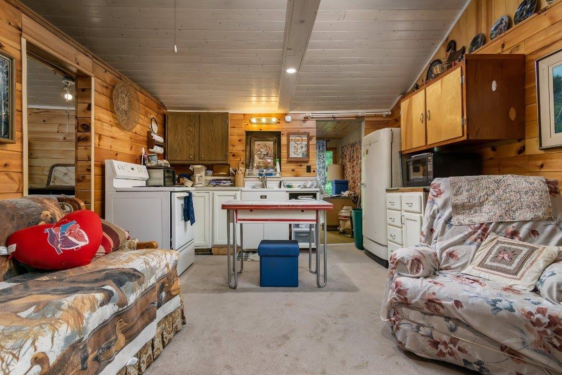 9 D Avenue, Brackney, PA 18812