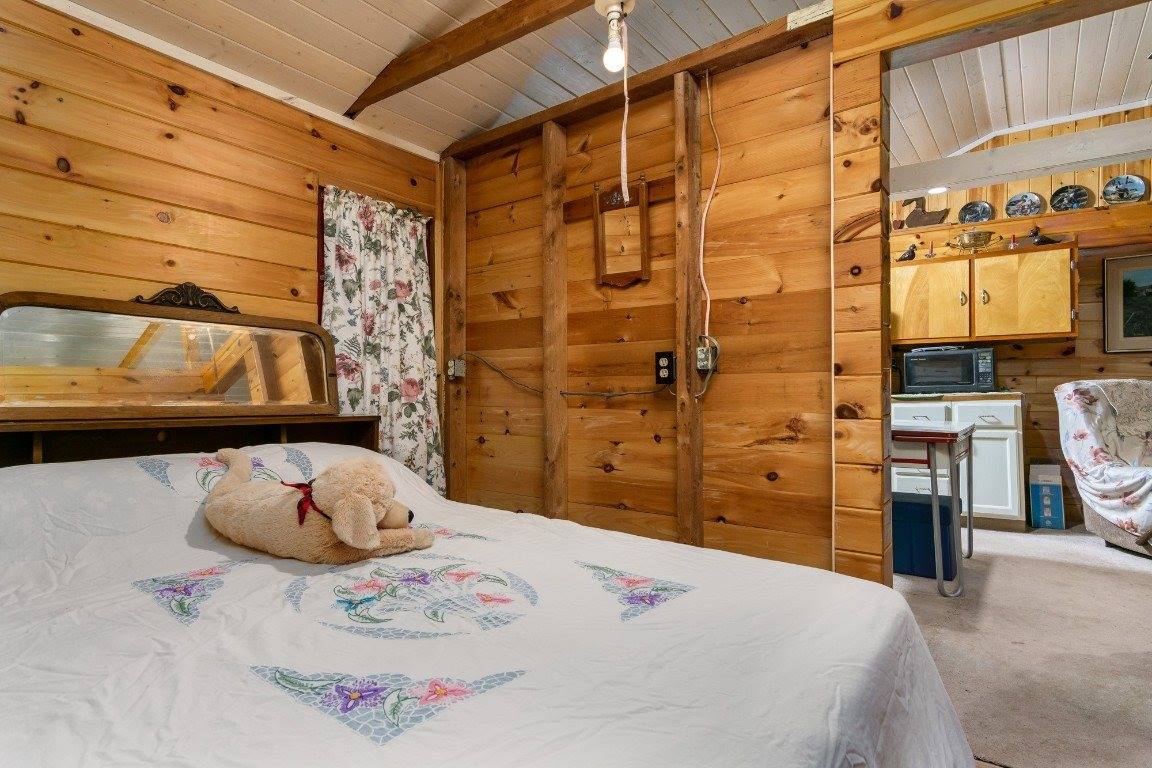 9 D Avenue, Brackney, PA 18812