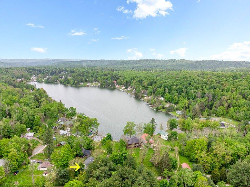 9 D Avenue, Brackney, PA 18812