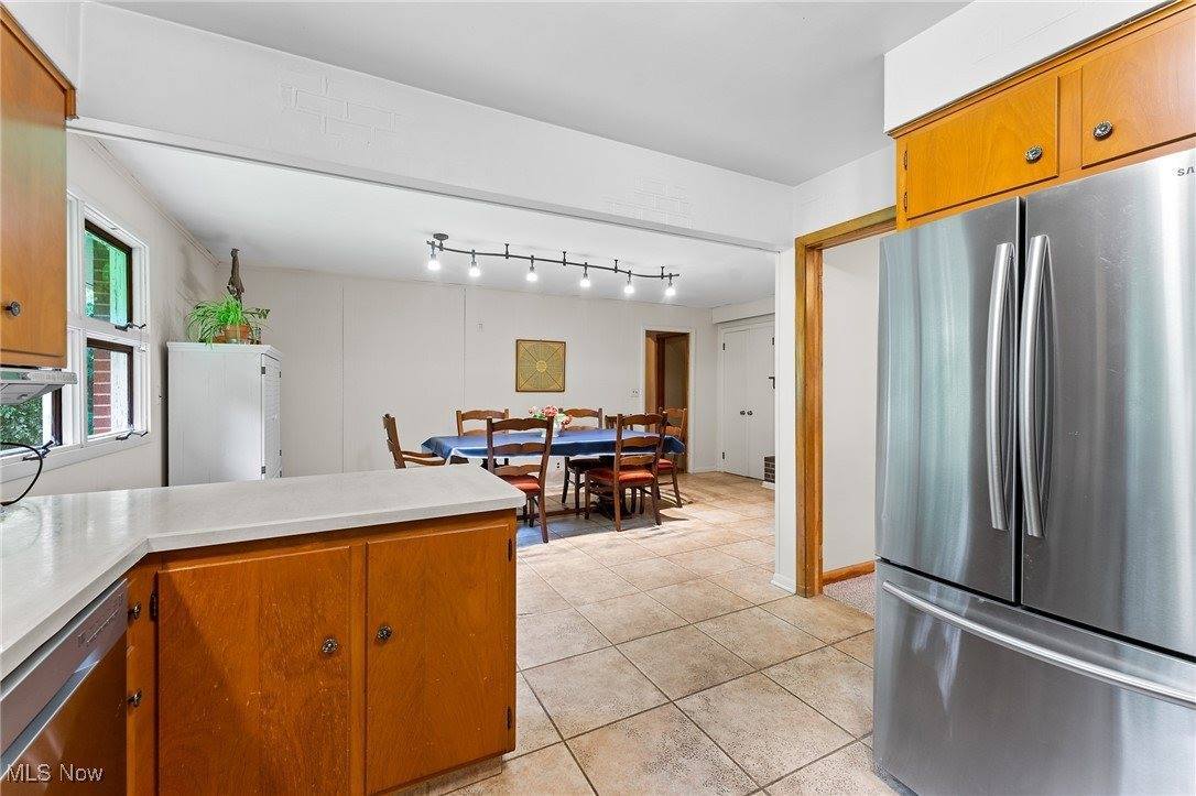 1729 Mccollum Road, Youngstown, OH 44509