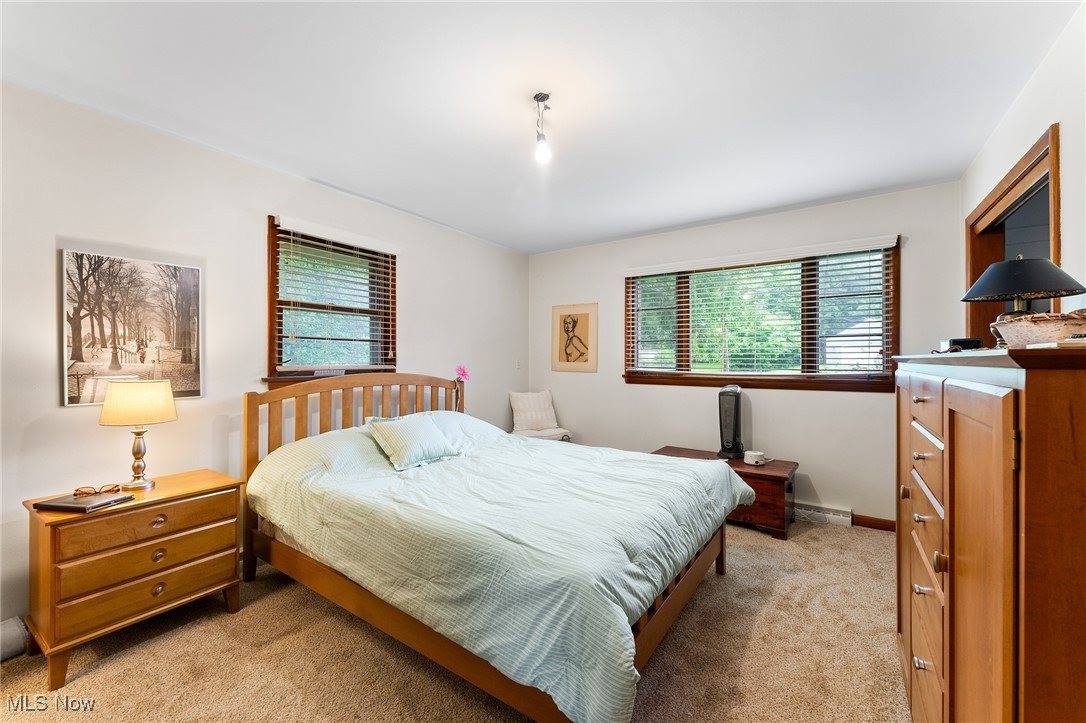 1729 Mccollum Road, Youngstown, OH 44509