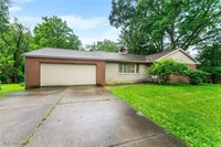 1729 Mccollum Road, Youngstown, OH 44509