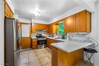 1729 Mccollum Road, Youngstown, OH 44509