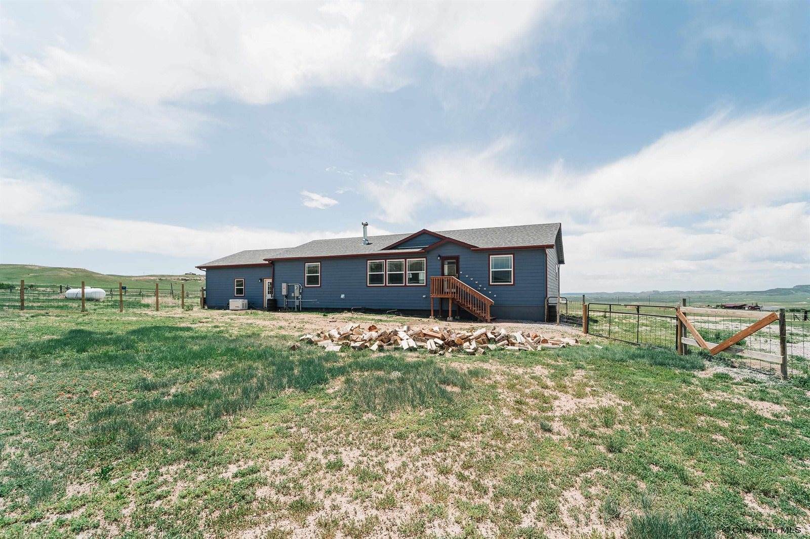 942 Mountain Shdw Dr, Cheyenne, WY 82009