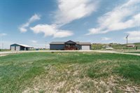 942 Mountain Shdw Dr, Cheyenne, WY 82009
