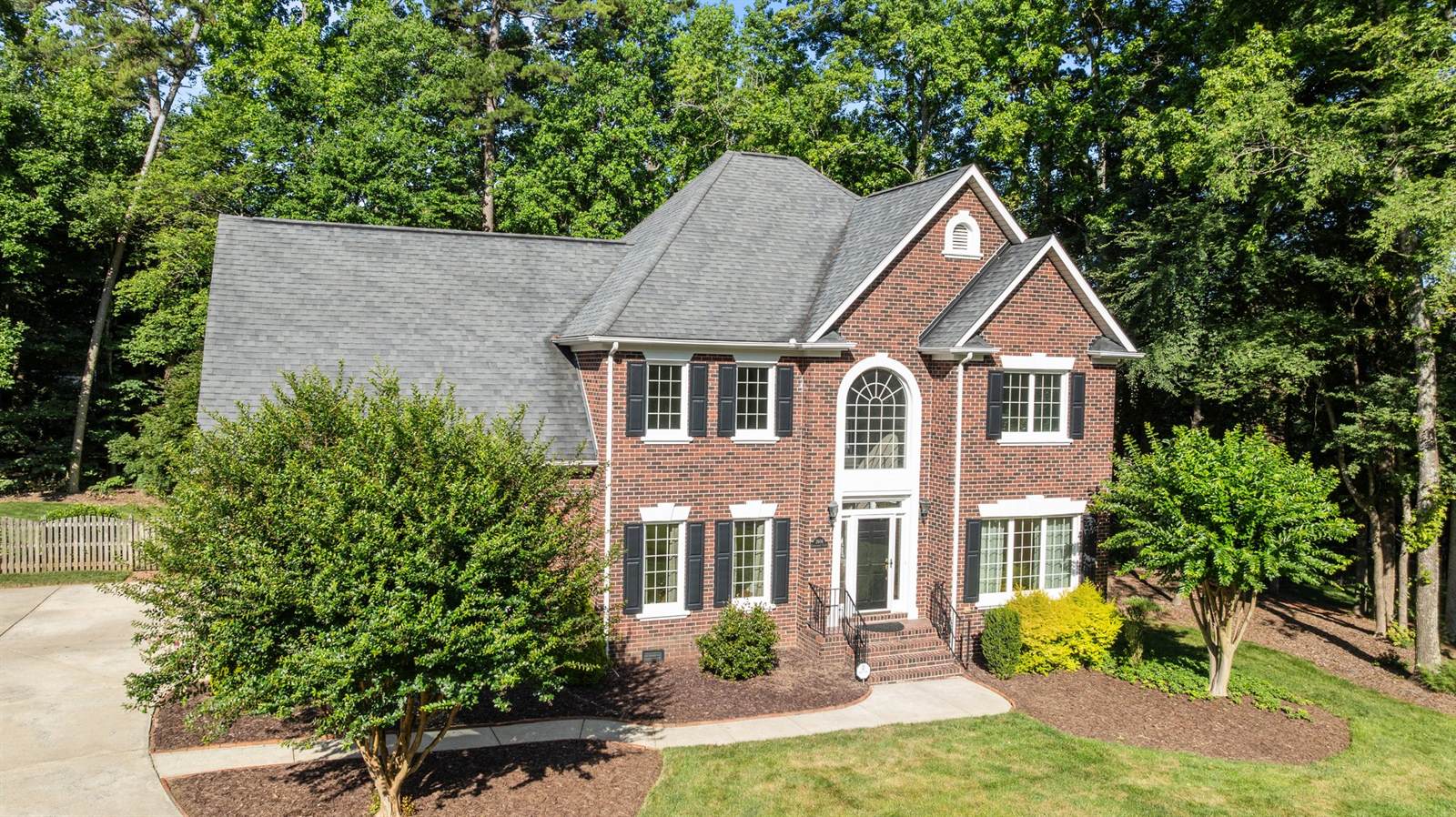 2608 Carmarthen Court, Matthews, NC 28104