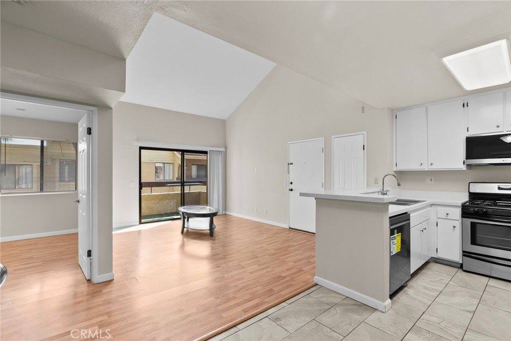 18752 Mandan Street, Canyon Country, CA 91351