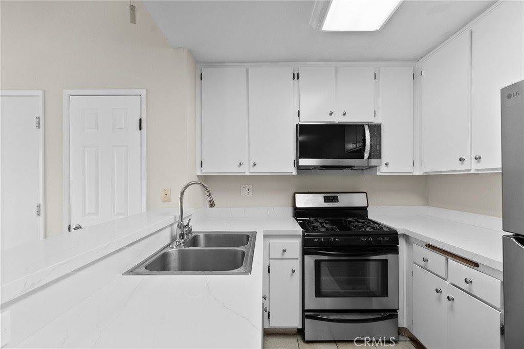 18752 Mandan Street, Canyon Country, CA 91351