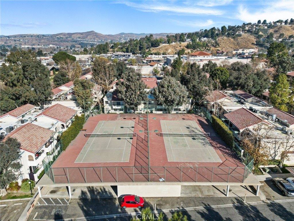 18752 Mandan Street, Canyon Country, CA 91351