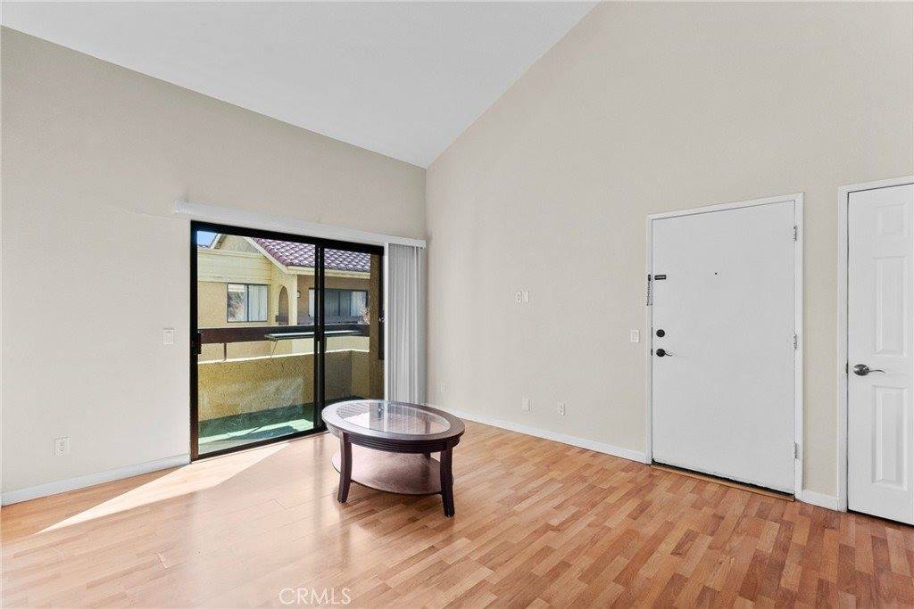 18752 Mandan Street, Canyon Country, CA 91351