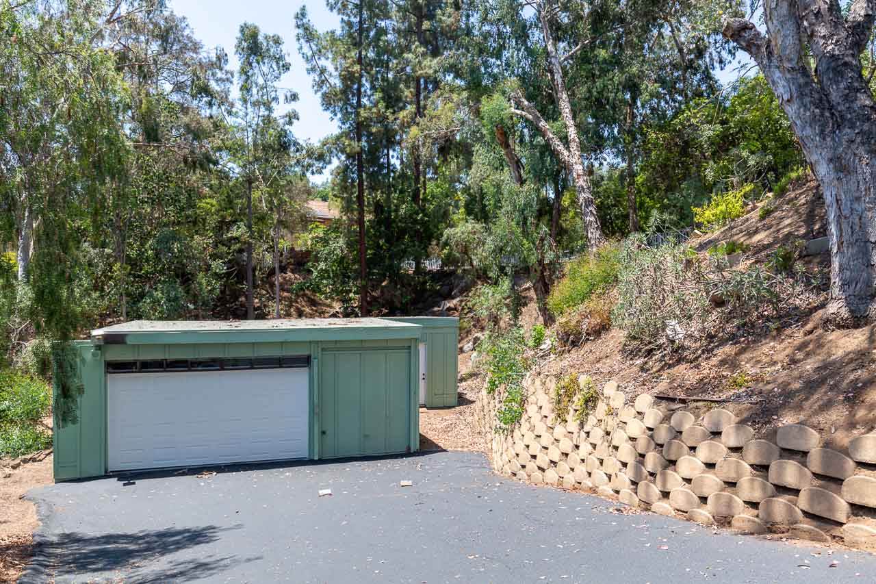 11339 Rolling Hills Dr, El Cajon, CA 92020