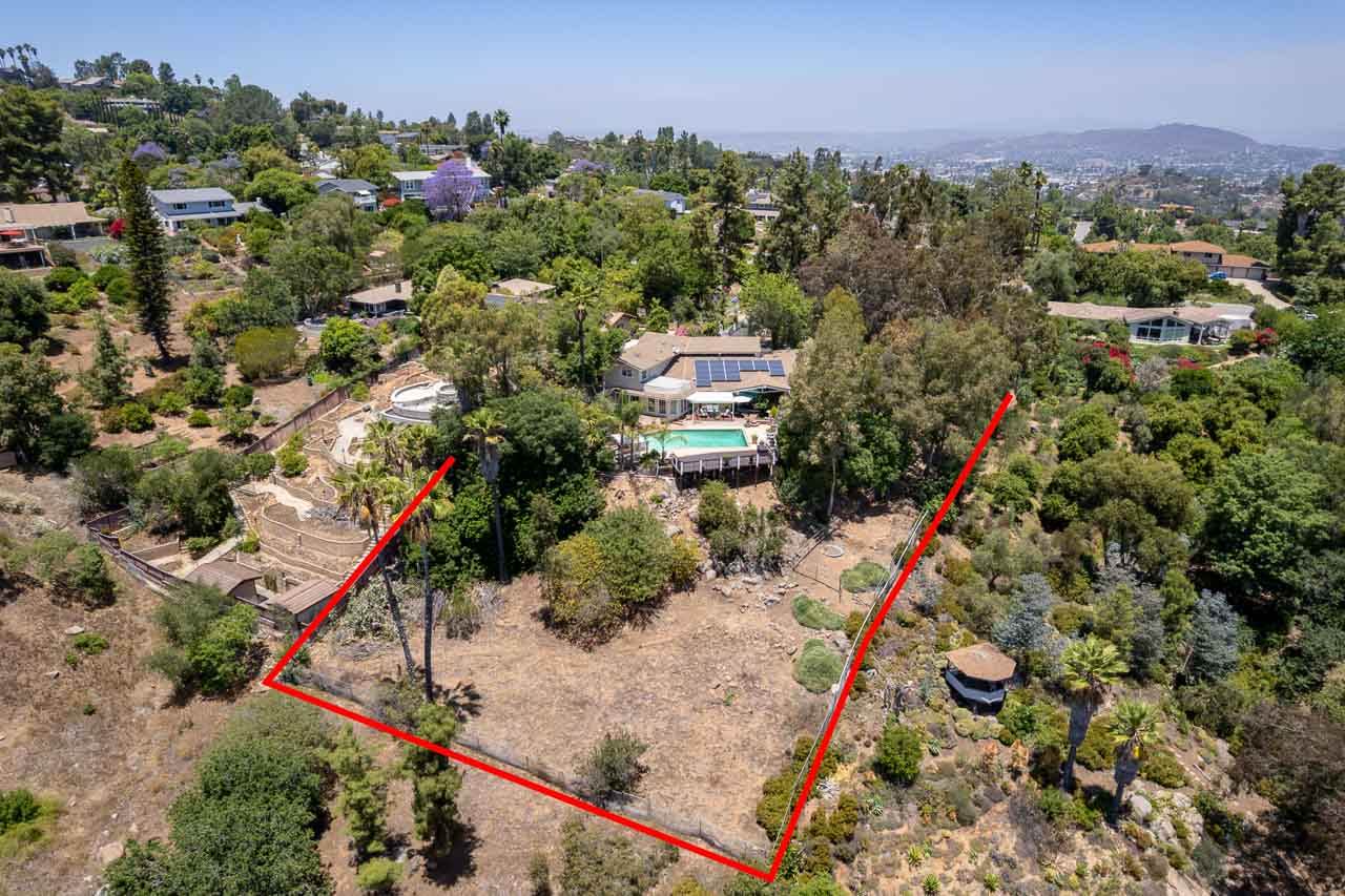 11339 Rolling Hills Dr, El Cajon, CA 92020