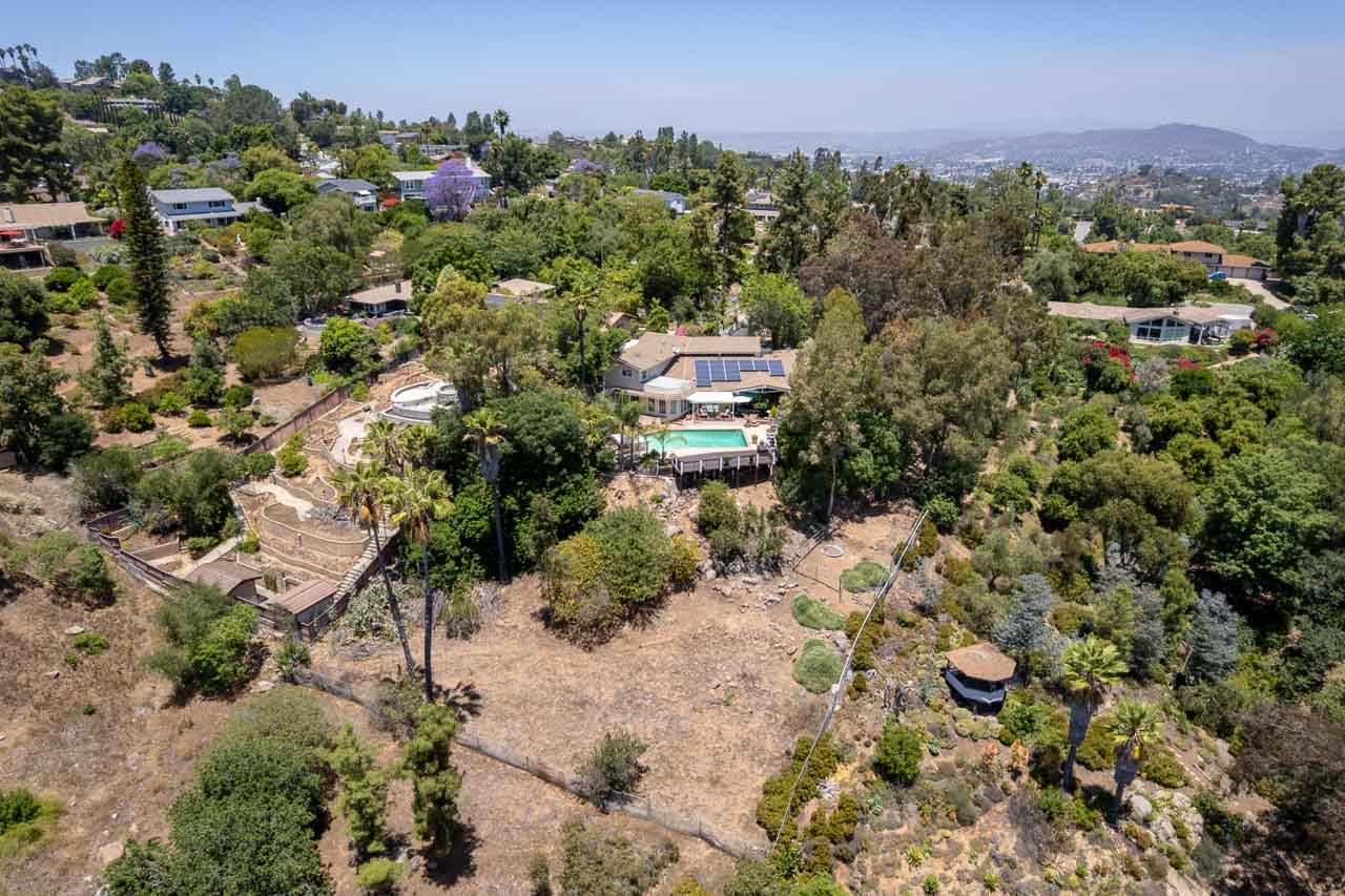 11339 Rolling Hills Dr, El Cajon, CA 92020