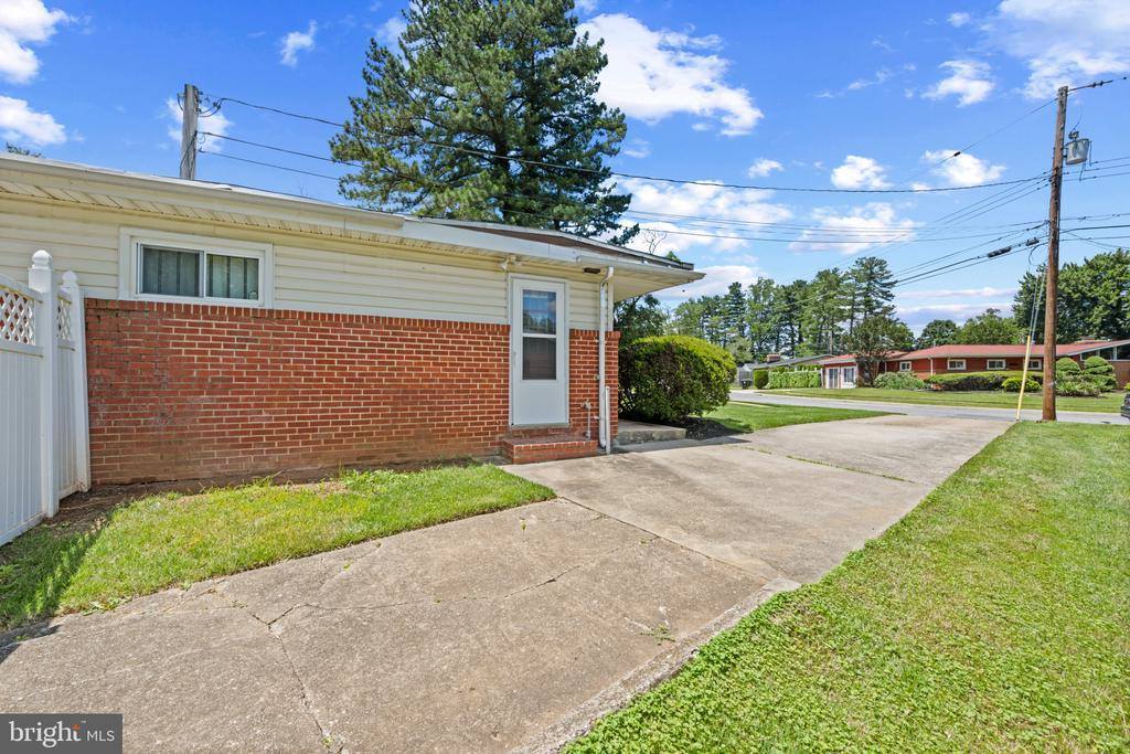 3405 Joann Drive, Baltimore, MD 21244