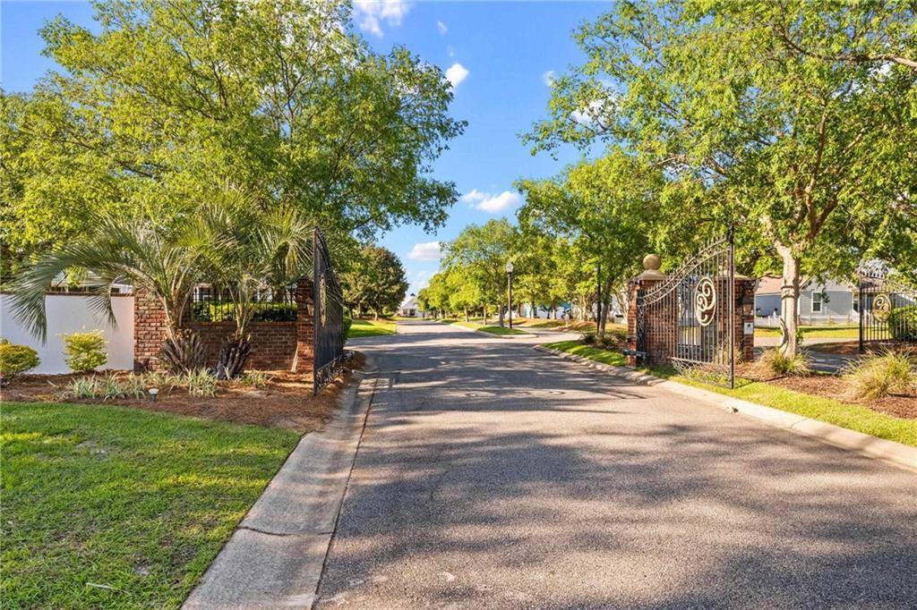 1050 Snapdragon Lane, Foley, AL 36535