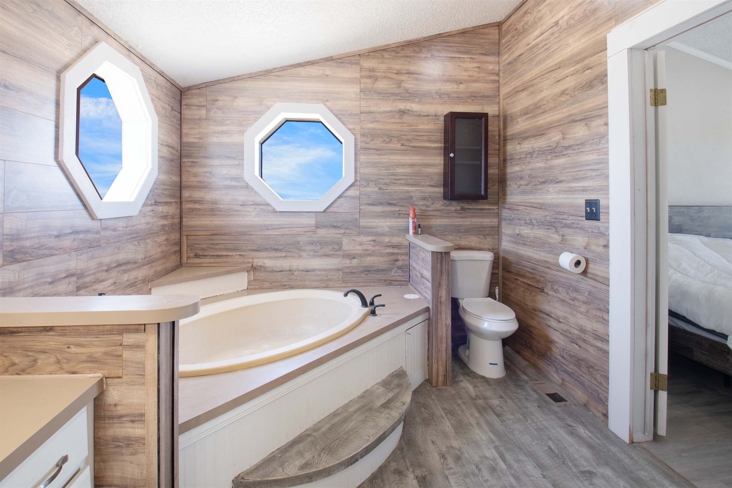 208 Cascade Dr, Spring Creek, NV 89815