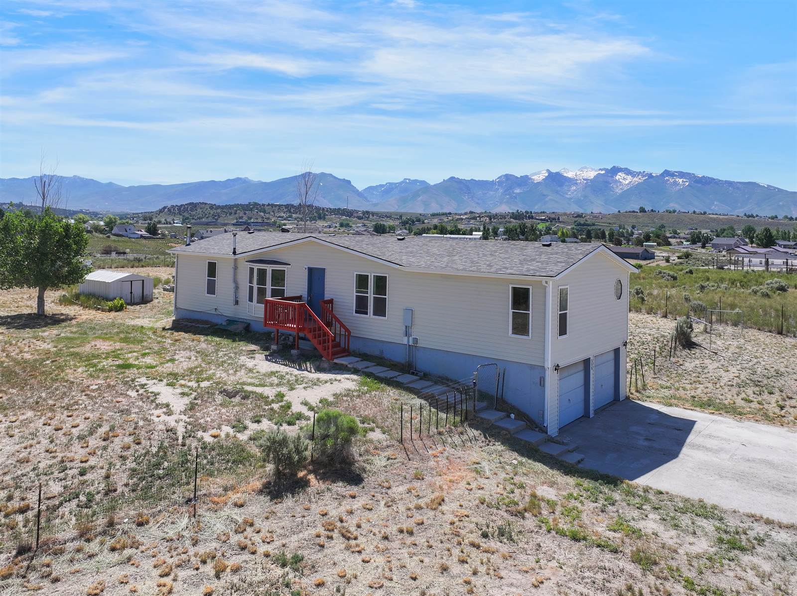 208 Cascade Dr, Spring Creek, NV 89815