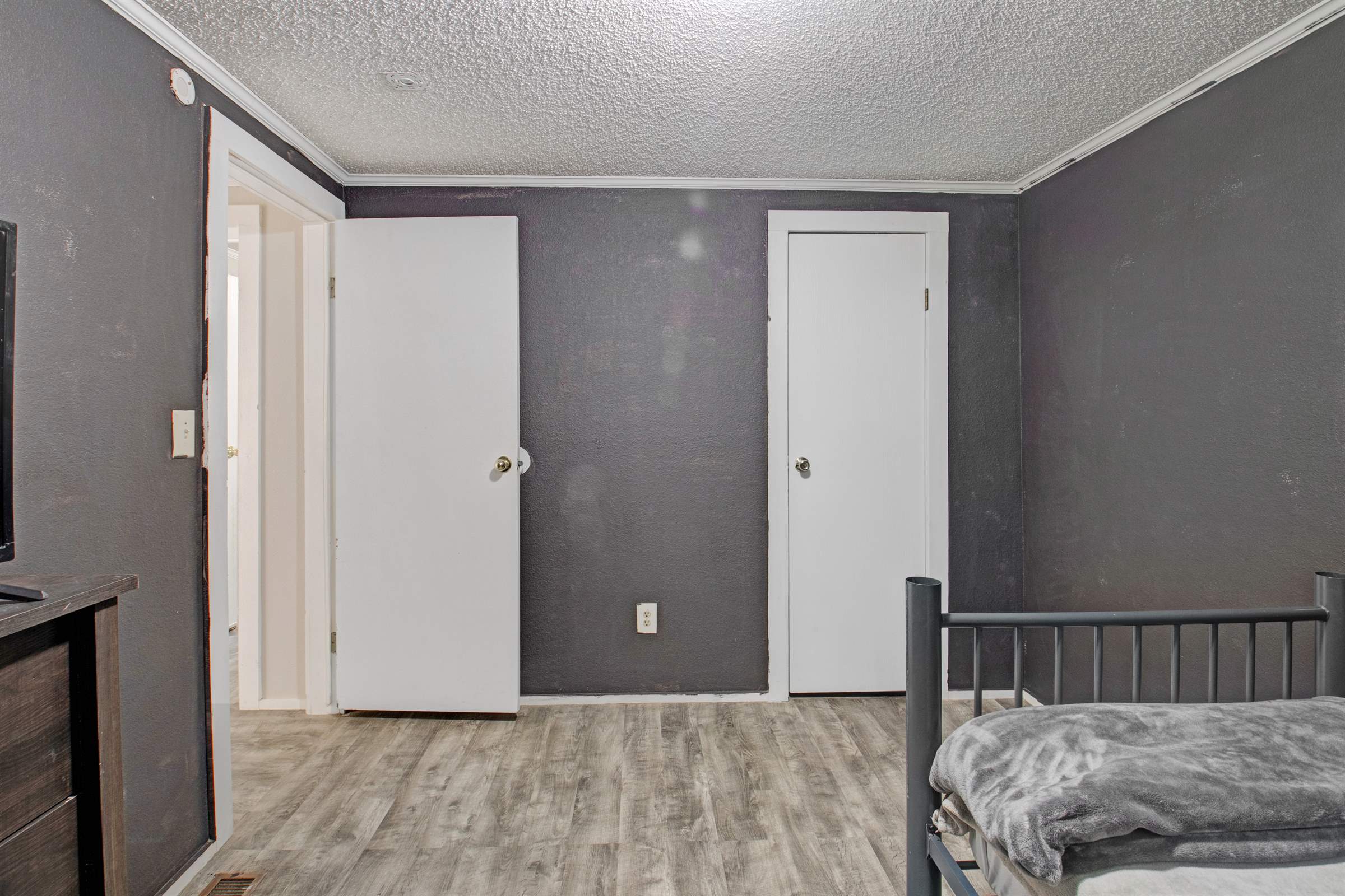 208 Cascade Dr, Spring Creek, NV 89815