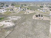 208 Cascade Dr, Spring Creek, NV 89815