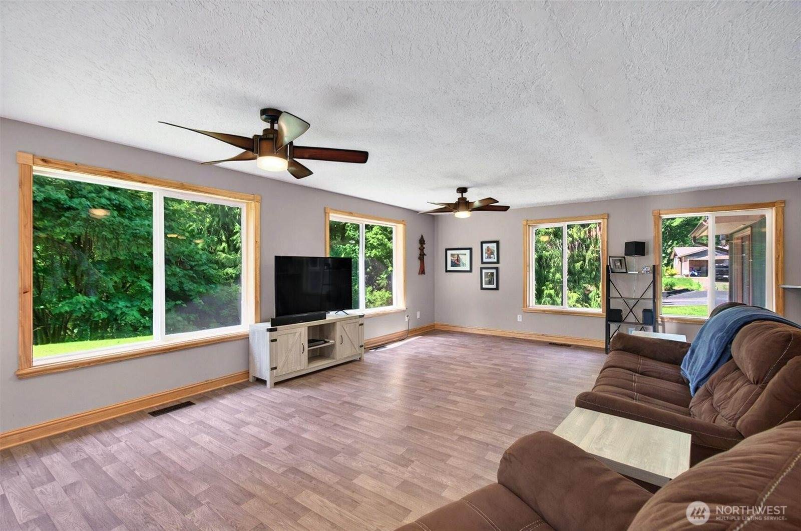 132 Tanglewood Drive, Longview, WA 98632