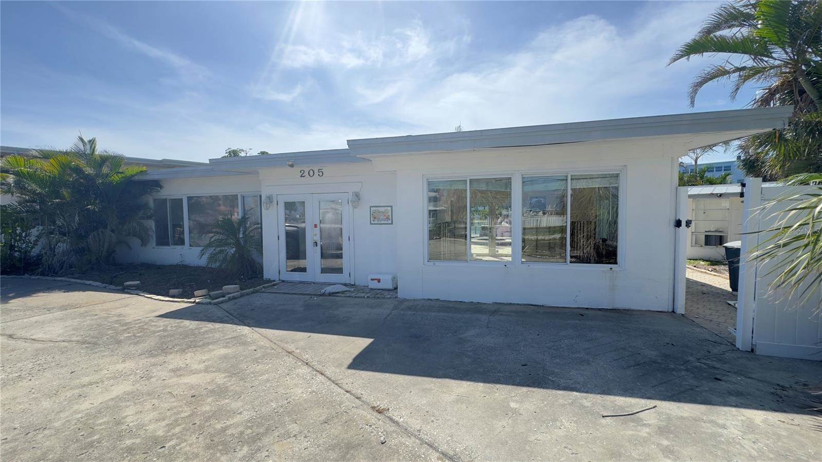 205 55TH Avenue, Saint Pete Beach, FL 33706